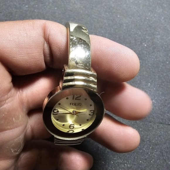 Folio Ladies Quartz Fashion Watch Gold Tone Cuff bracelet Round Face Working sho - Picture 3 of 9